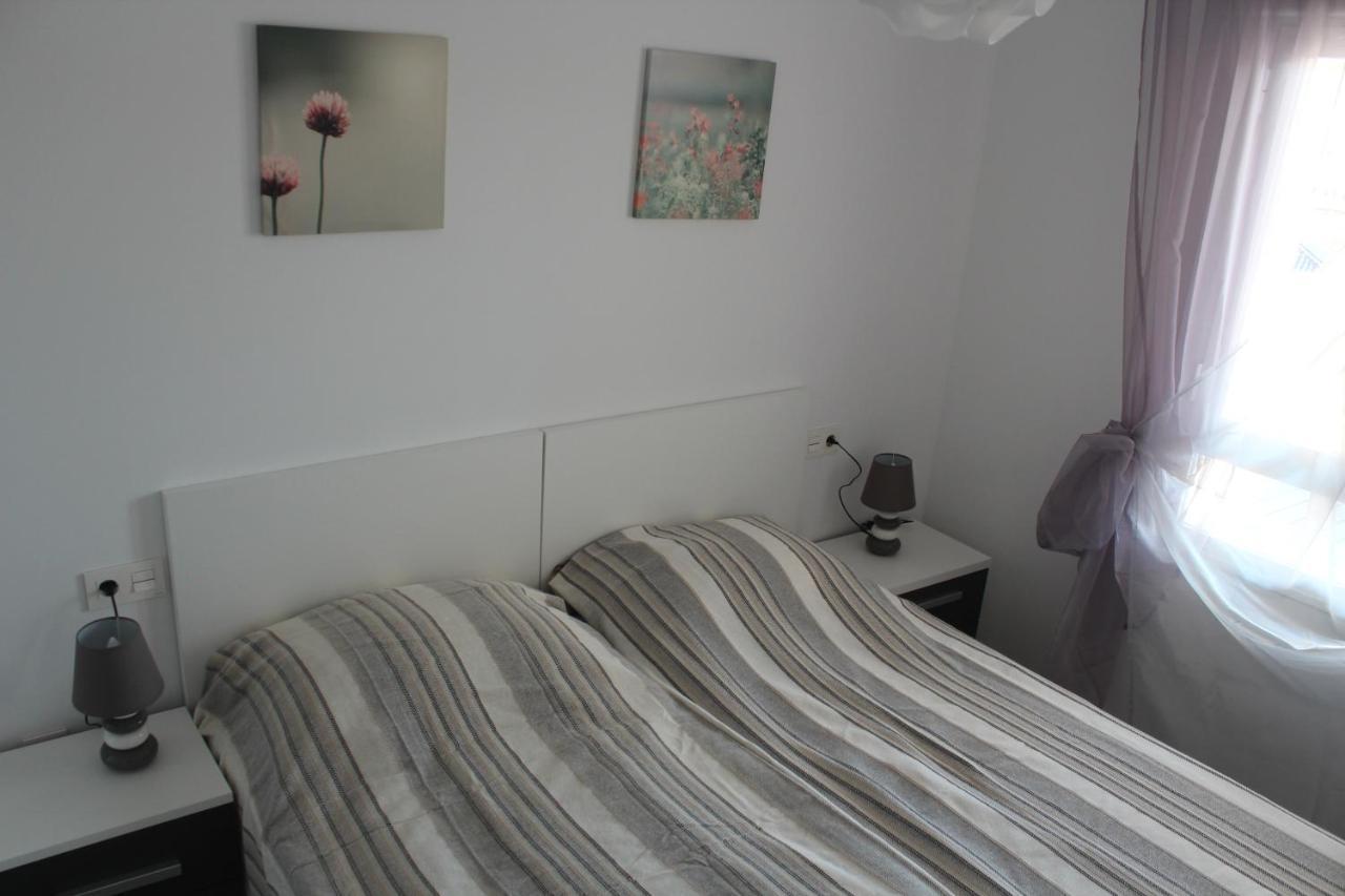 New Apartment With Sea View Of Andrew And Natallia Campoamor Dış mekan fotoğraf