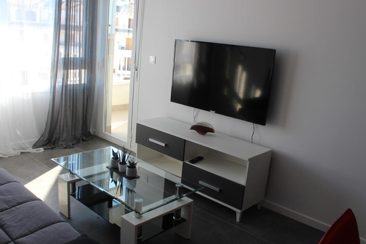 New Apartment With Sea View Of Andrew And Natallia Campoamor Dış mekan fotoğraf
