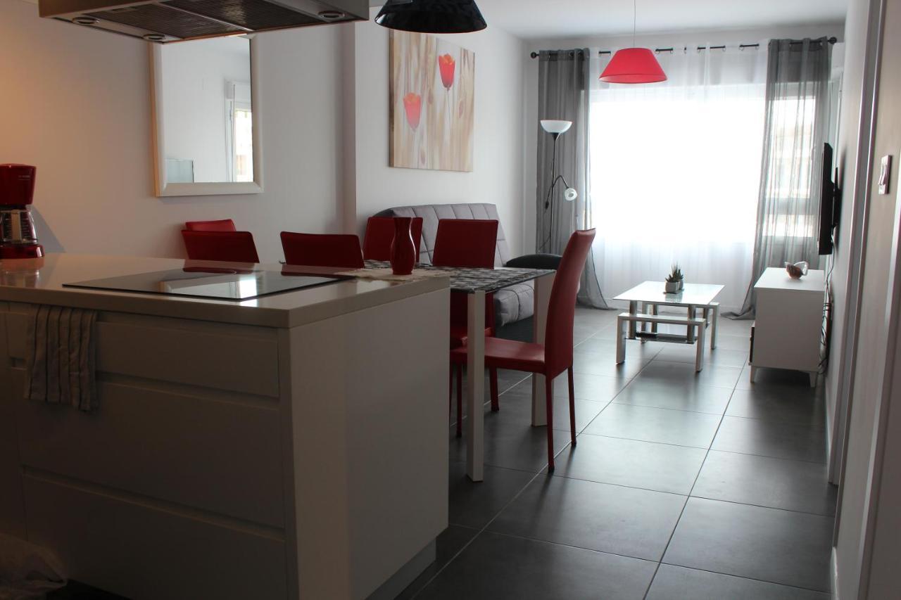New Apartment With Sea View Of Andrew And Natallia Campoamor Dış mekan fotoğraf