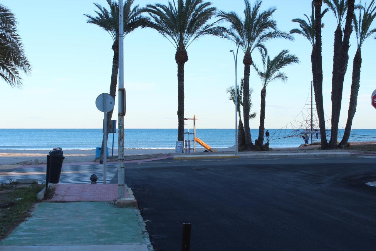 New Apartment With Sea View Of Andrew And Natallia Campoamor Dış mekan fotoğraf